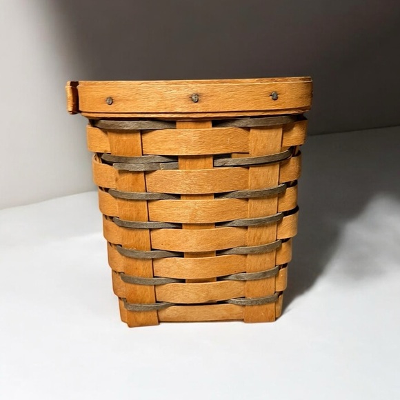 🌻VINTAGE Small Longaberger Wooden Woven Basket - Picture 2 of 13